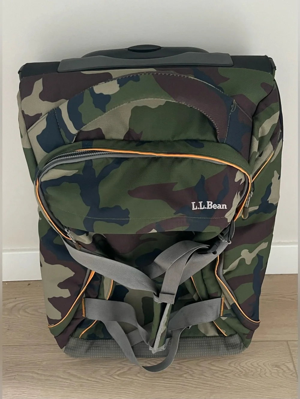 LL Bean Adventure Rolling Duffle Bag Medium 24